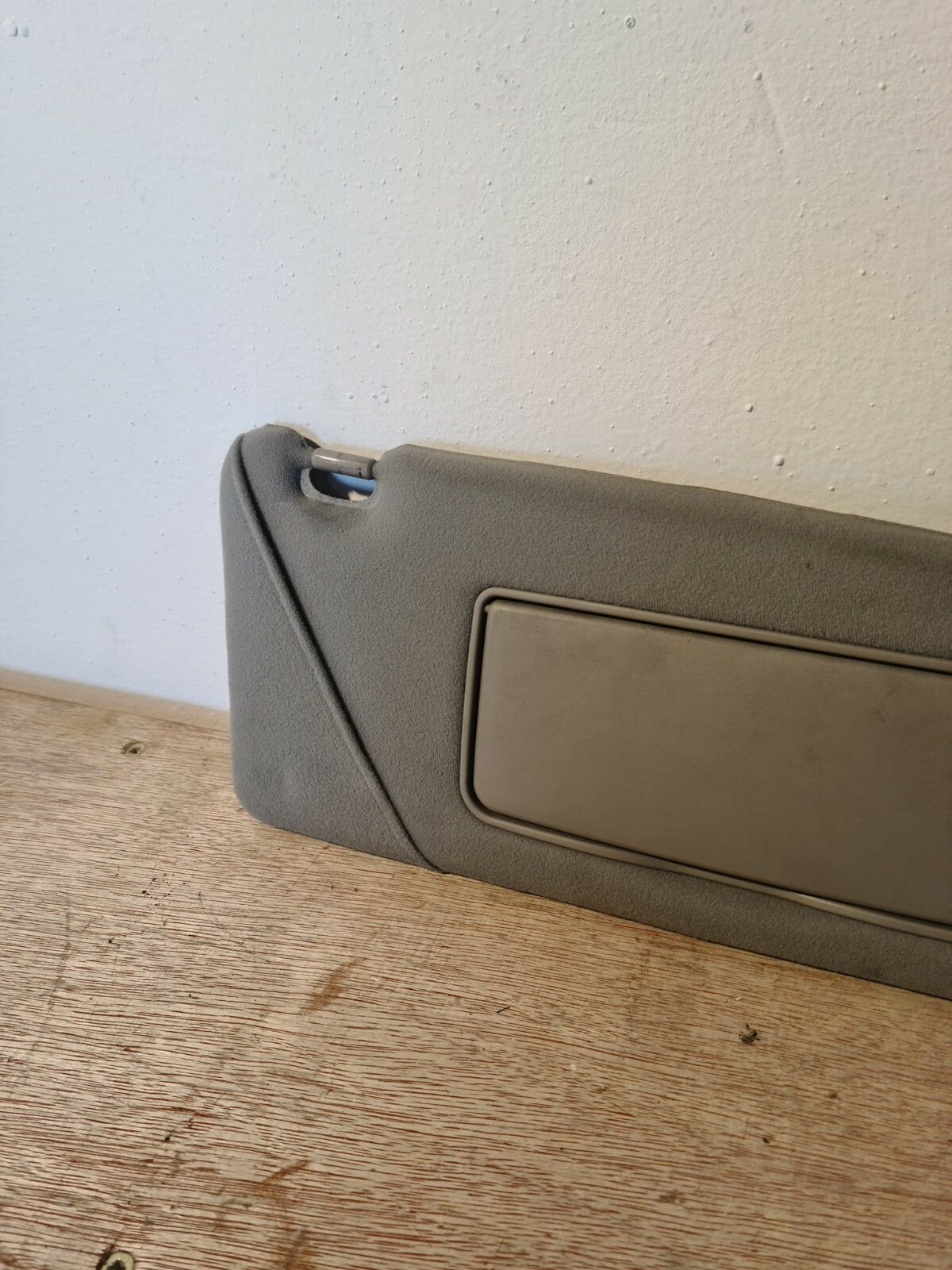 LEXUS IS200 OS SUN VISOR 