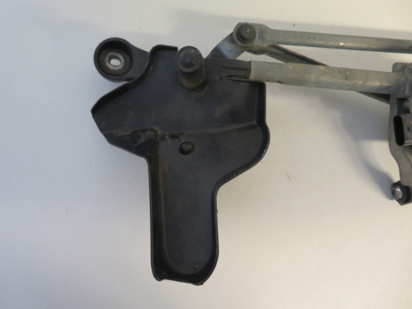 BMW 1 SERIES F20 FRONT WIPER MOTOR 7267504 2012-2015 AMS1445