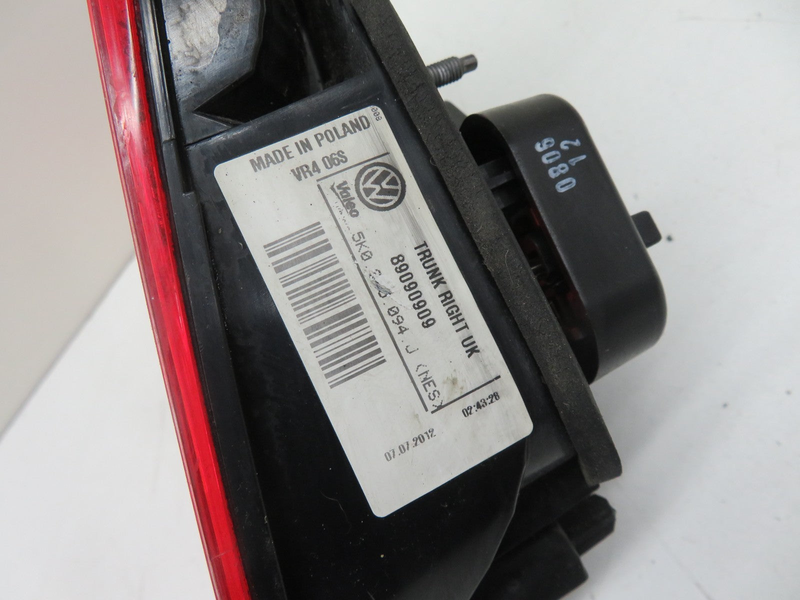 VW GOLF MK6 OS DRIVER INNER REAR TAIL LIGHT 89090909 2009-2013 1546-5