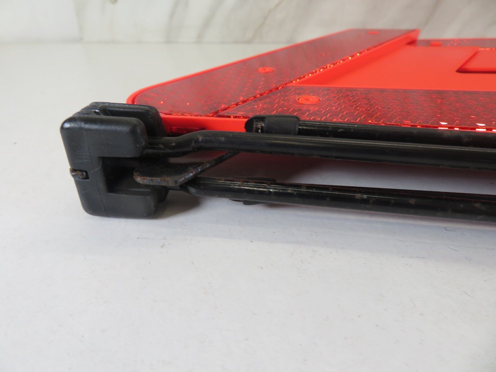 SKODA FABIA MK1 WARNING TRIANGLE 2001-2005 A1157-2