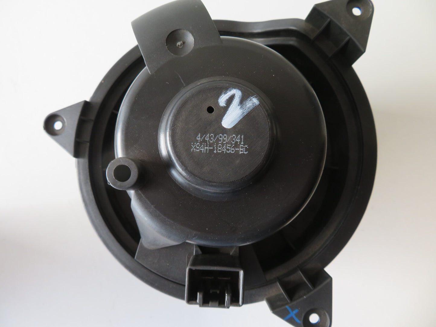 FORD FOCUS MK1 HEATER BLOWER MOTOR XS4H-18456-B 1998-2004 AMS1556-2