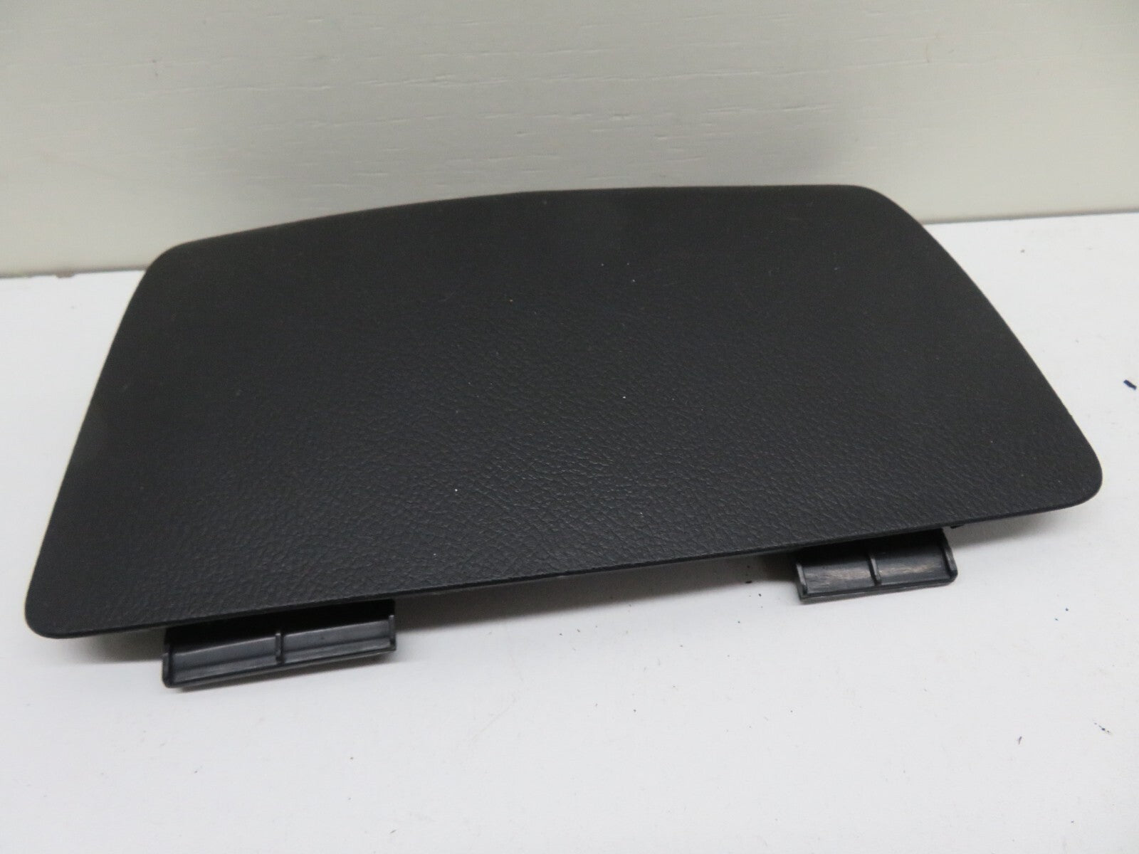 MAZDA CX7 NS PASSENGER SIDE REAR BOOT TRIM EG21688K0 2008-2012 1414-4