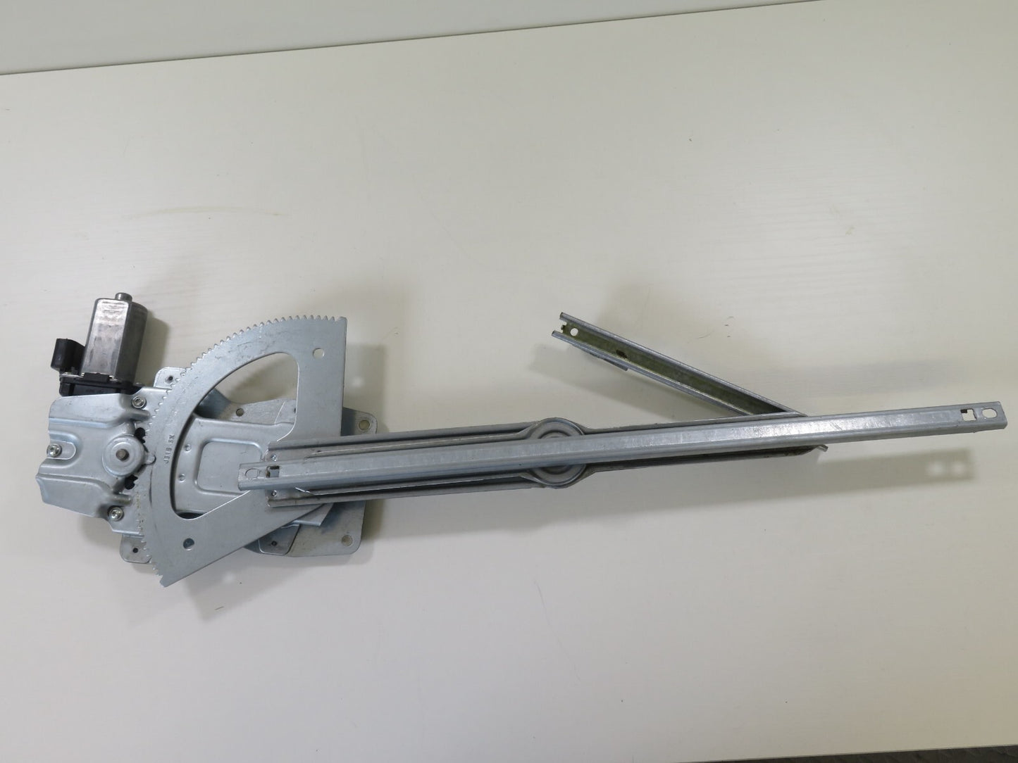  FRONT LEFT WINDOW MOTOR REGULATOR VALEO 850714 FOR JEEP GRAND CHEROKEE 96-99 