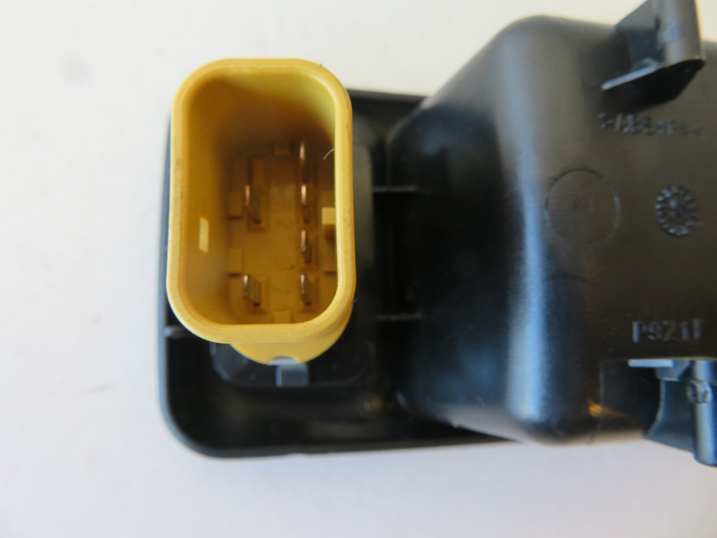 FORD FOCUS MK2 NS WINDOW SWITCH AND HANDLE TRIM 2008-2011 AMS1216