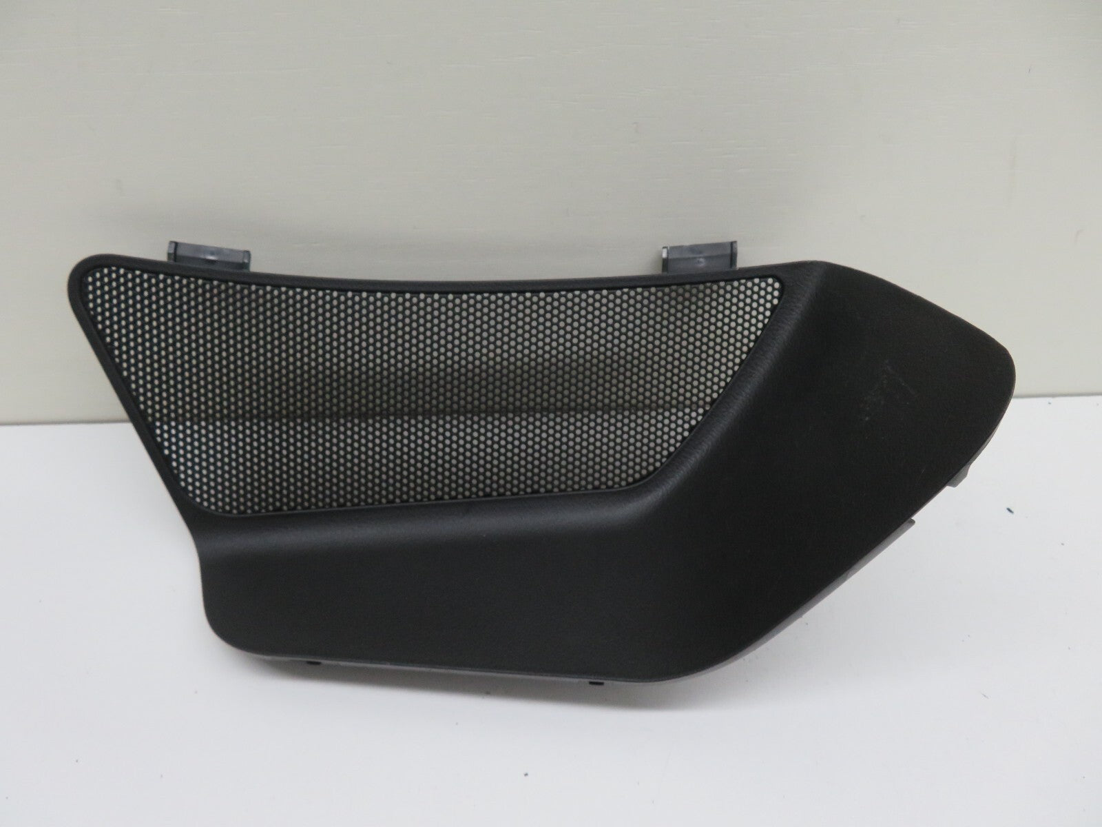 MAZDA CX7 OS DRIVER SIDE REAR BOOT TRIM EG2168853 2008-2012 1414-2