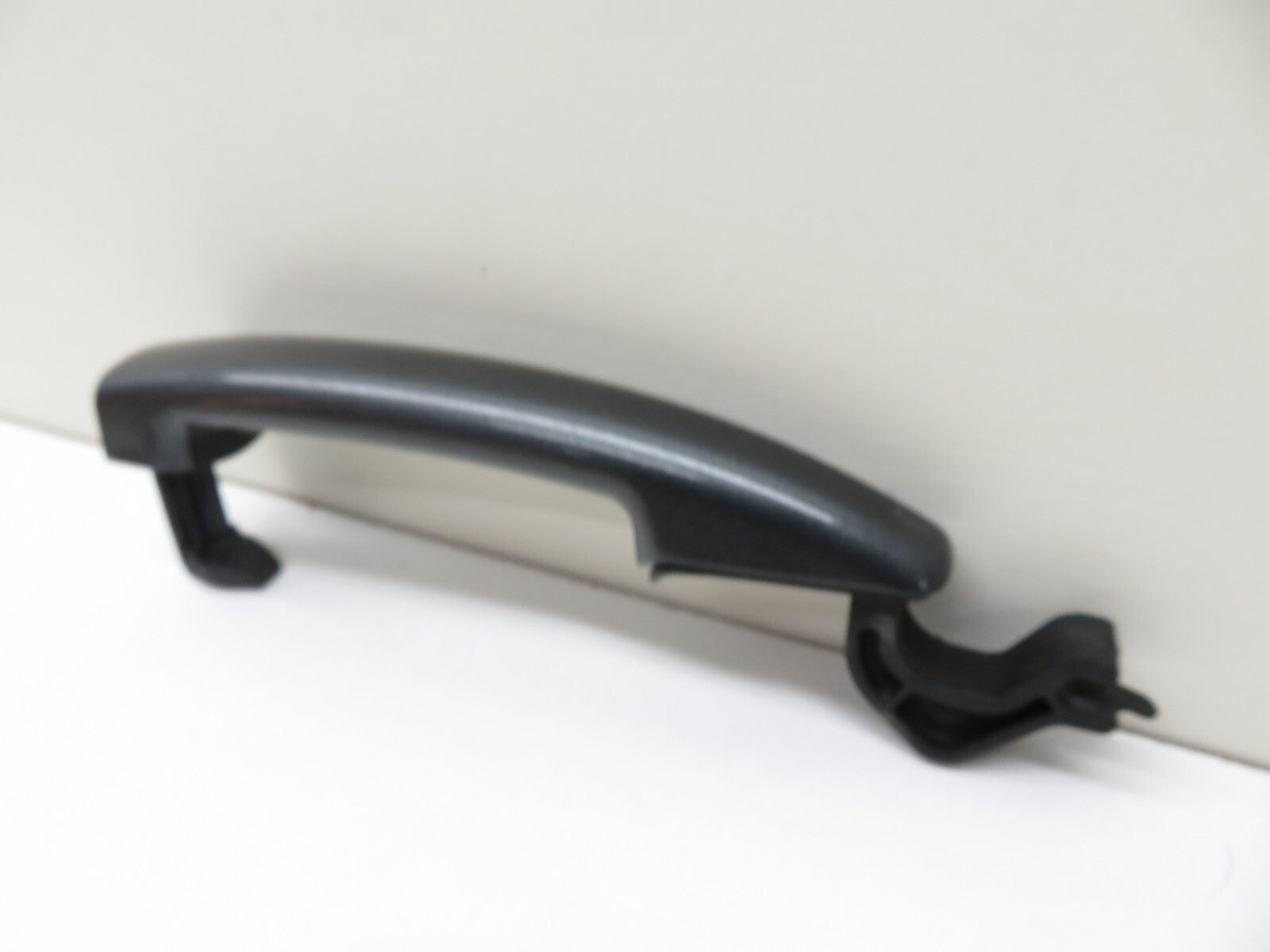 PEUGEOT 3008 NSF PASSENGER EXTERNAL DOOR HANDLE GREY 2008-2016 1626-11