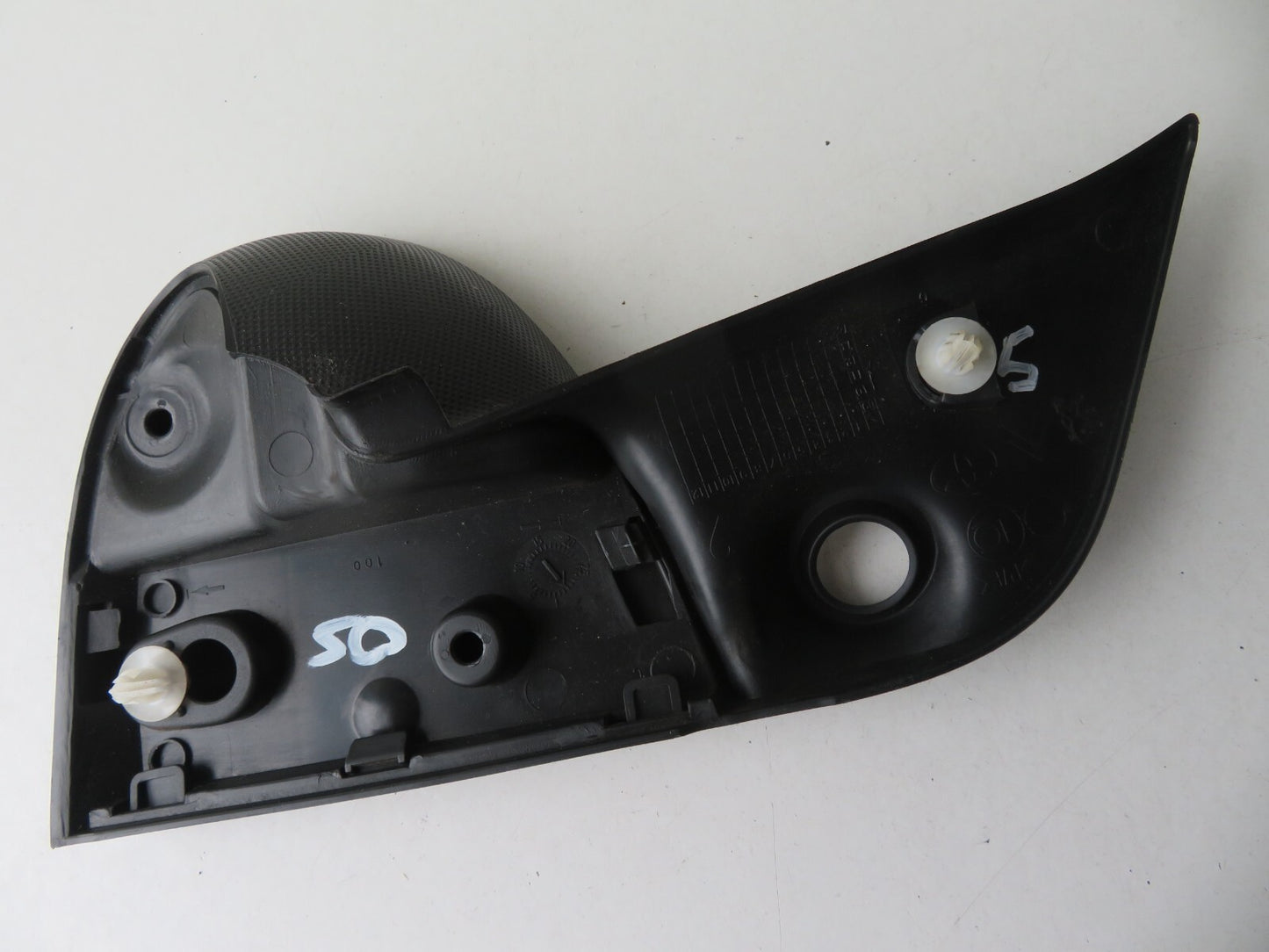 PEUGEOT 107 OS INTERIOR DOOR TRIM 2005-2014 A1034-5