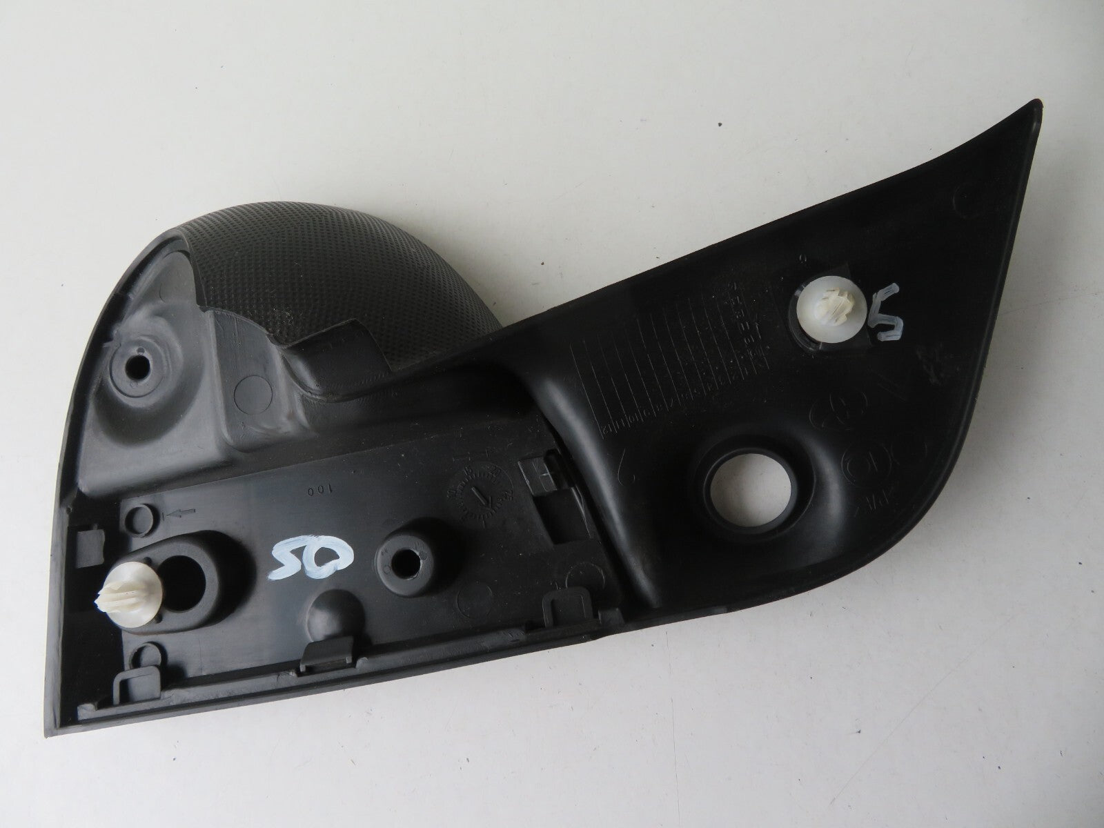 PEUGEOT 107 OS INTERIOR DOOR TRIM 2005-2014 A1034-5