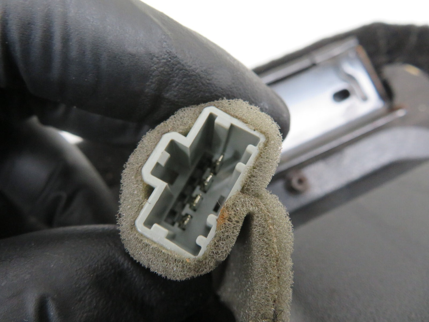 LAND ROVER FREELANDER 1 REAR BOOT SUBWOOFER BOOT FLOOR HARMON KARDON 1997-2006