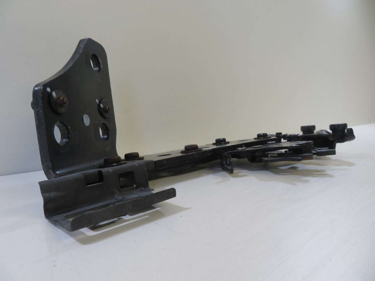 FORD C MAX GRAND NSR BOTTOM GUIDE ROLLER HINGE AM51-U25001-AF 2011-2015 1507-5