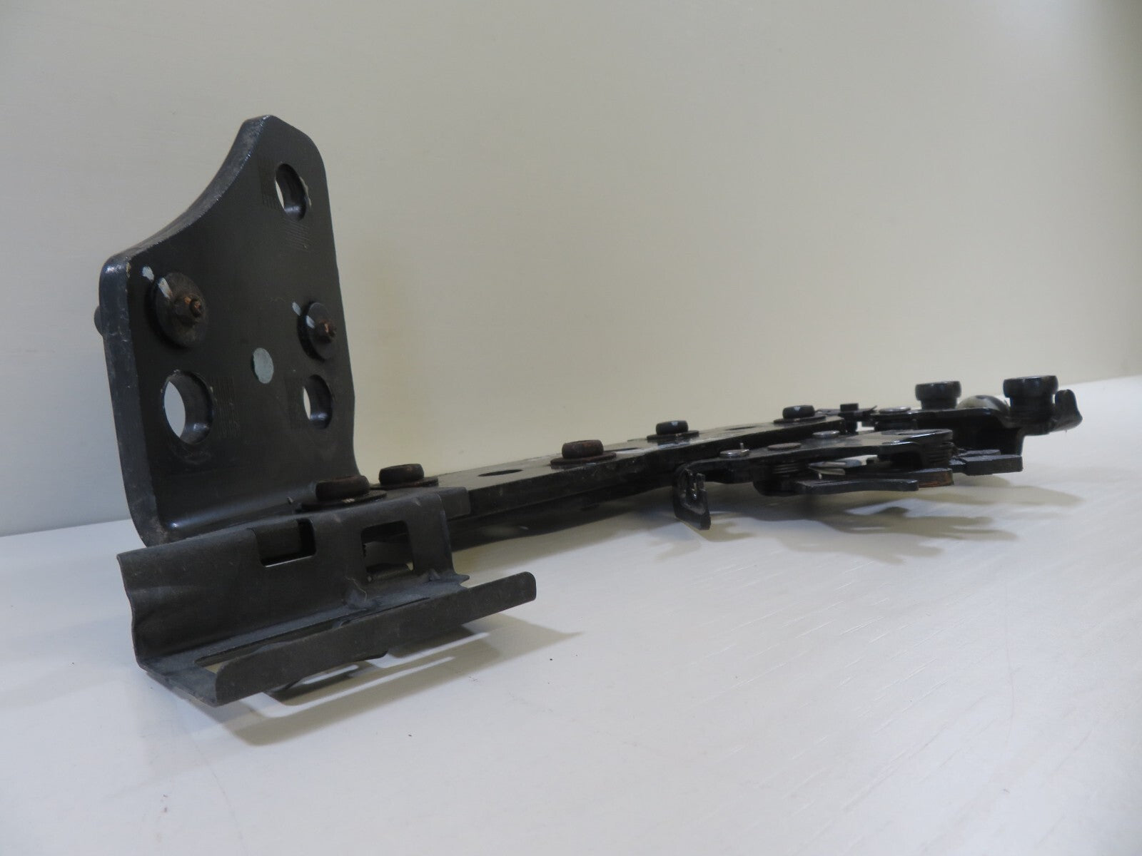 FORD C MAX GRAND NSR BOTTOM GUIDE ROLLER HINGE AM51-U25001-AF 2011-2015 1507-5