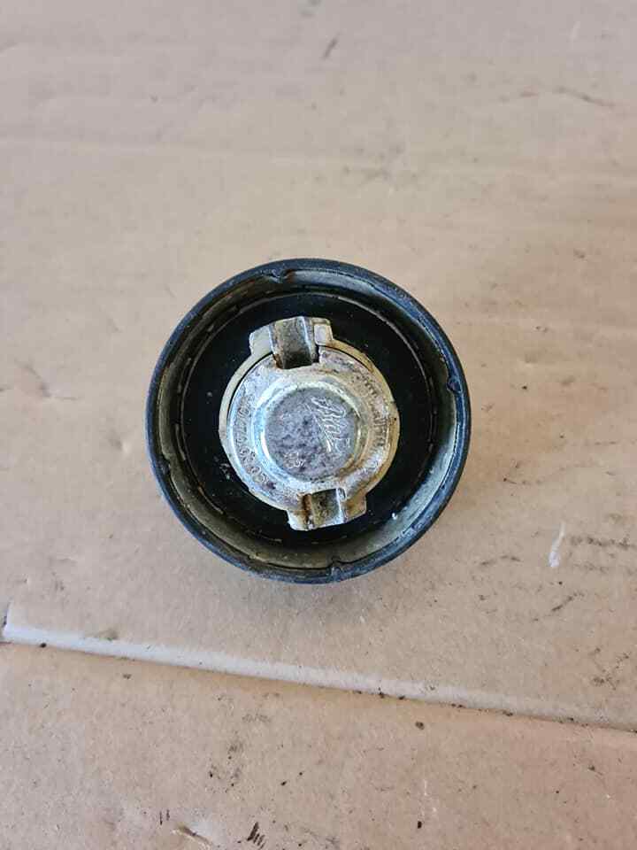 MERCEDES-BENZ E CLASS W210 FUEL FILLER CAP 1998