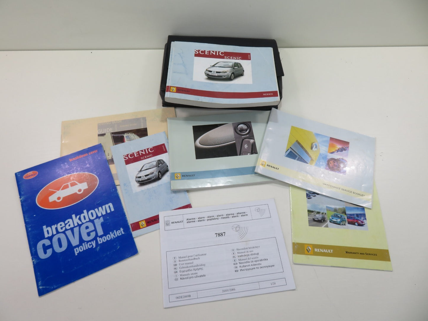 RENAULT SCENIC OWNERS MANUAL WITH FOLDER 2006-2009 1559-28