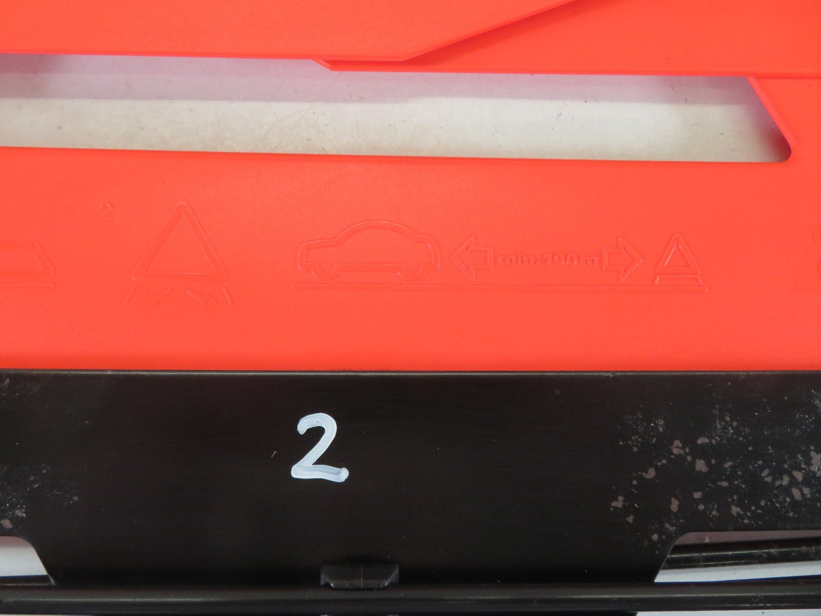 SKODA FABIA MK1 WARNING TRIANGLE 2001-2005 A1157-2