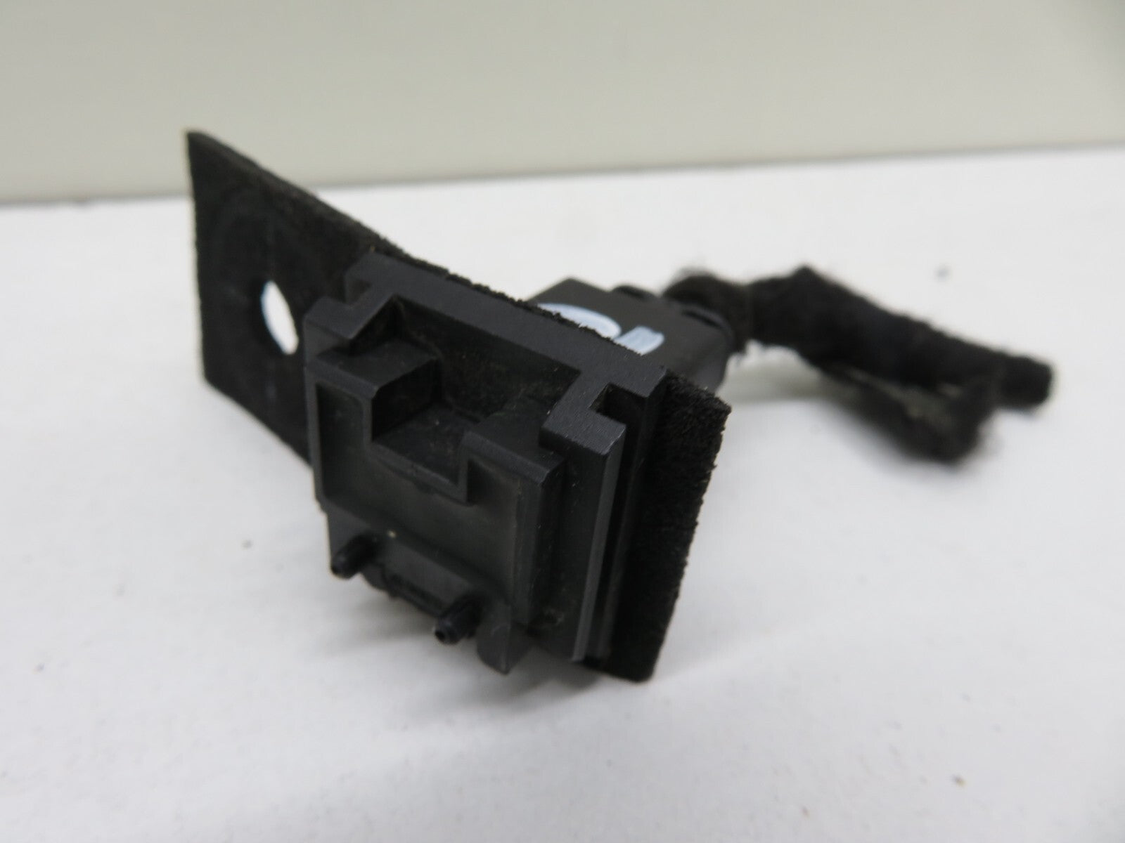 CITROEN BERLINGO MK2 BOOT HANDLE SWITCH 2008-2014 1756-10