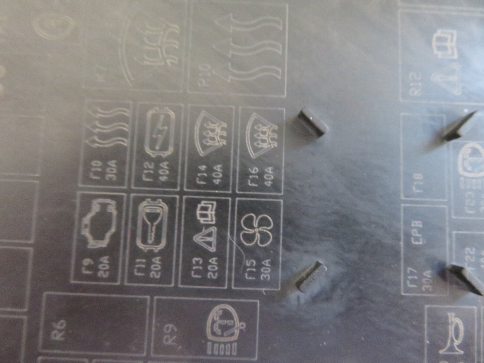 FORD FOCUS CC ENGINE BAY FUSE BOX COVER 2006-2010 AM1237-10