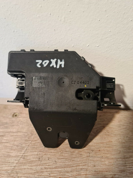 BMW E46 TAILGATE BOOT LOCK CATCH 