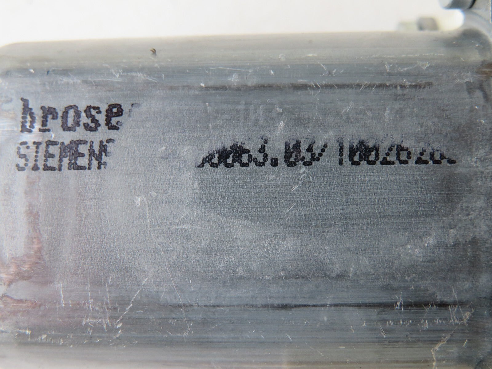 LAND ROVER DISCOVERY 3 OSR WINDOW MOTOR 09026-617 2005-2009 AMS1115-4