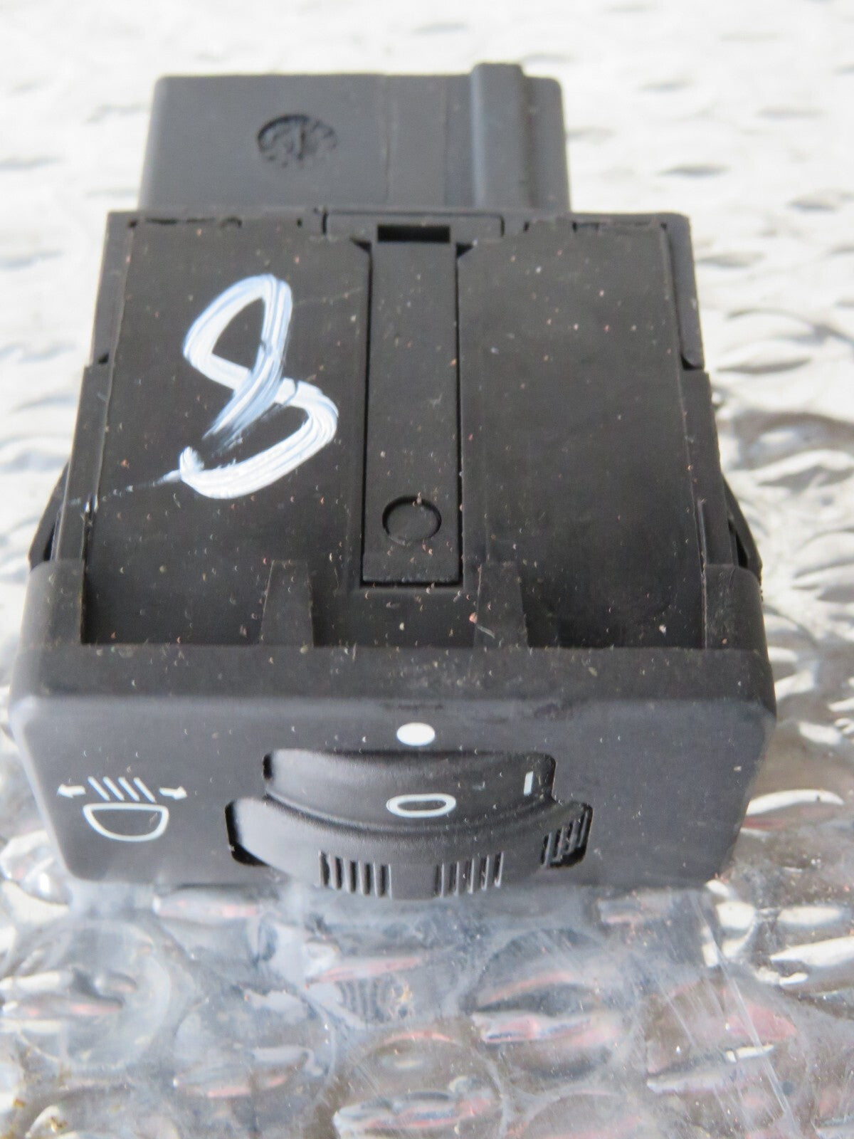 PEUGEOT 107 HEADLIGHT LEVEL SWITCH 2005-2012 A1635-8