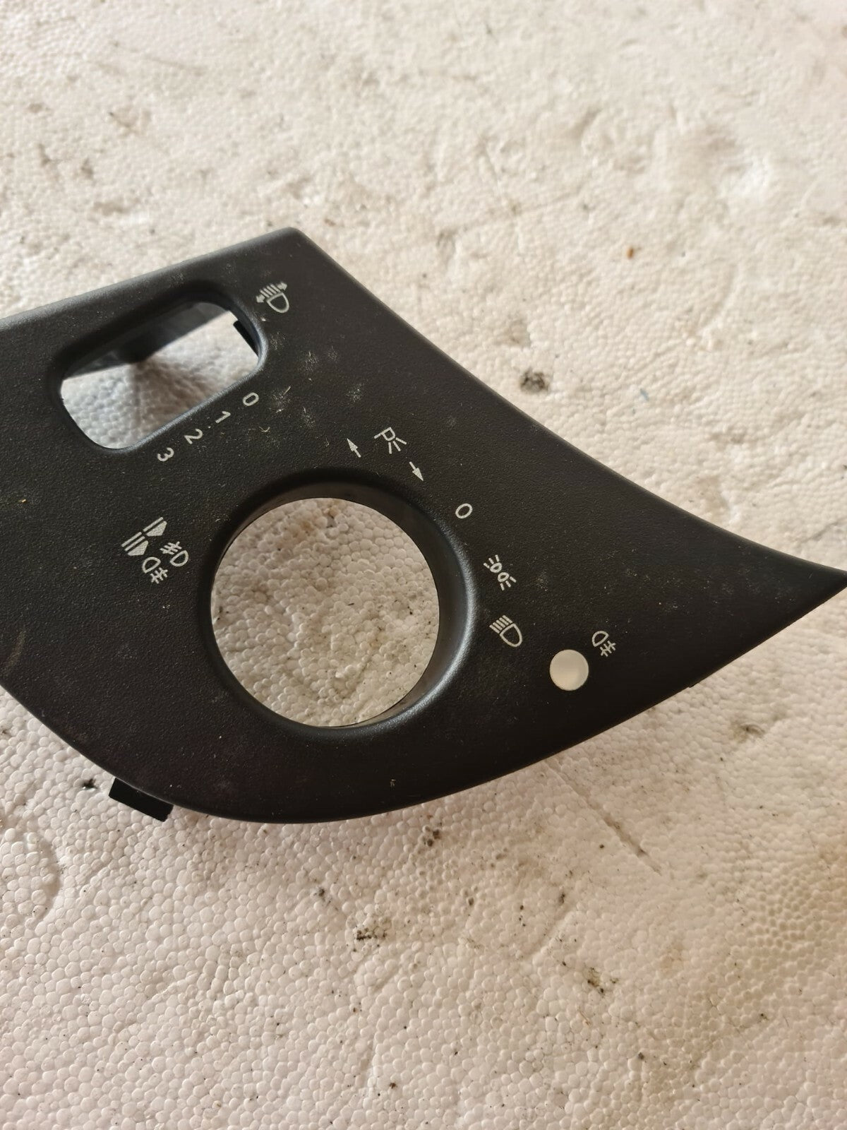 MERCEDES BENZ A160 HEADLIGHT SWITCH SURROUND FASCIA 1997-2004