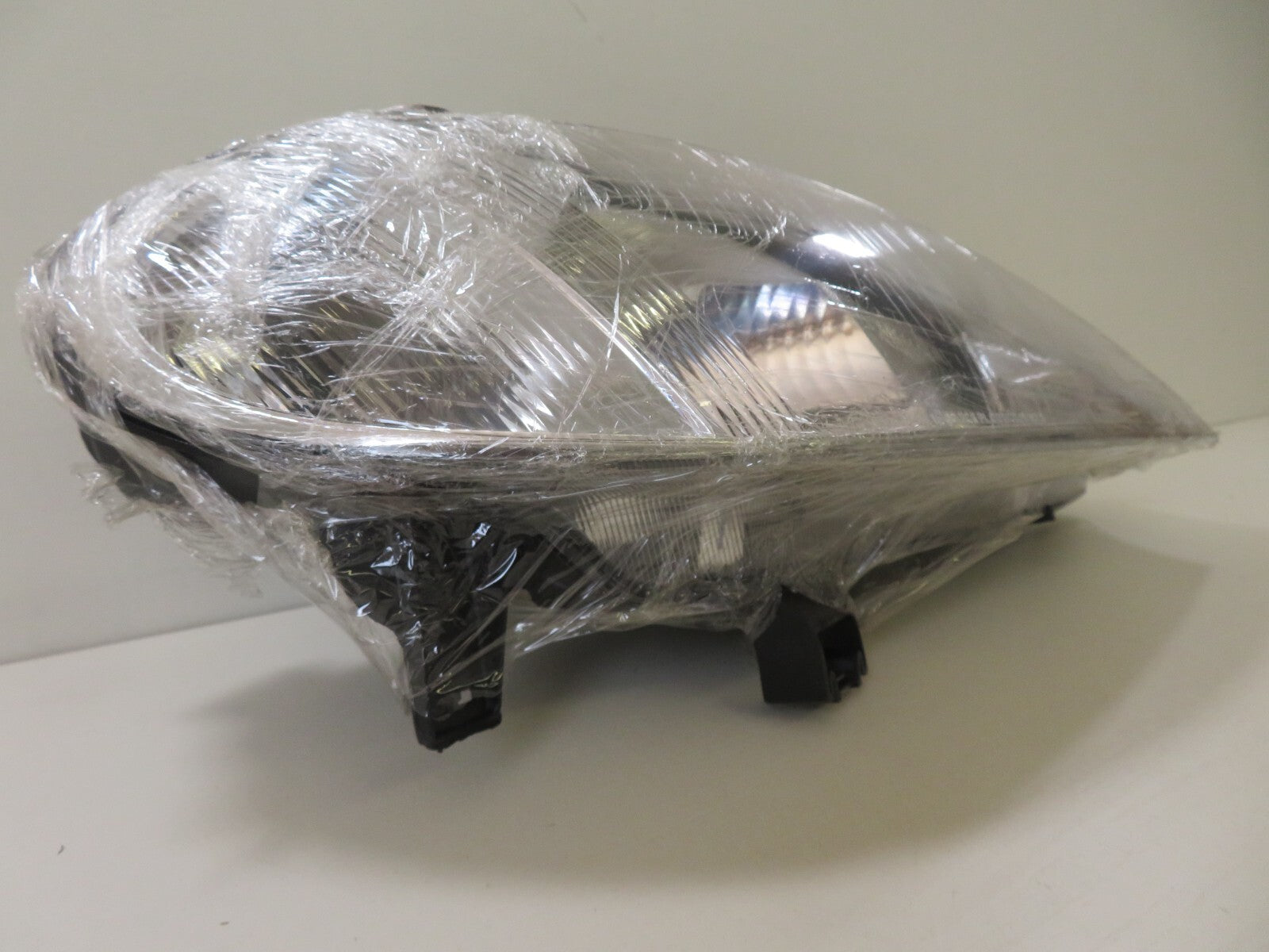 OS DRIVER RH HEADLIGHT DEPO 551-1134R-RD-EM FITS RENAULT MEGANE 1999-2004 #LMS