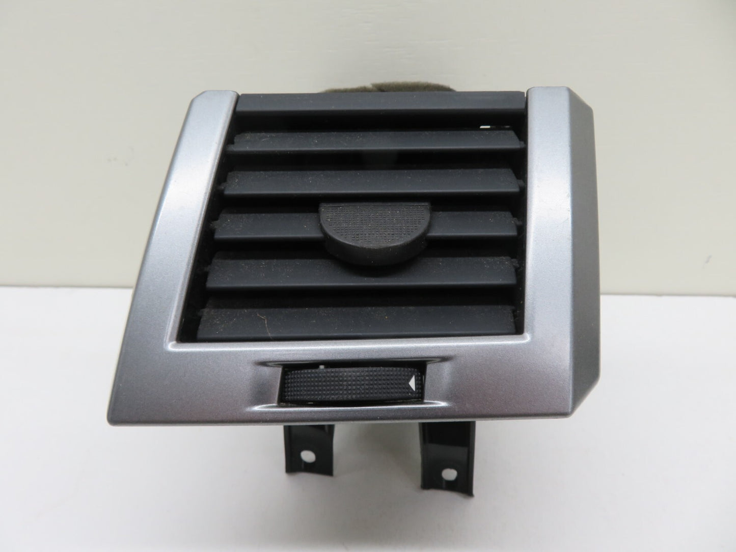 RANGE ROVER SPORT L320 DASHBOARD AIR VENT RH 2005-2009 1049-7