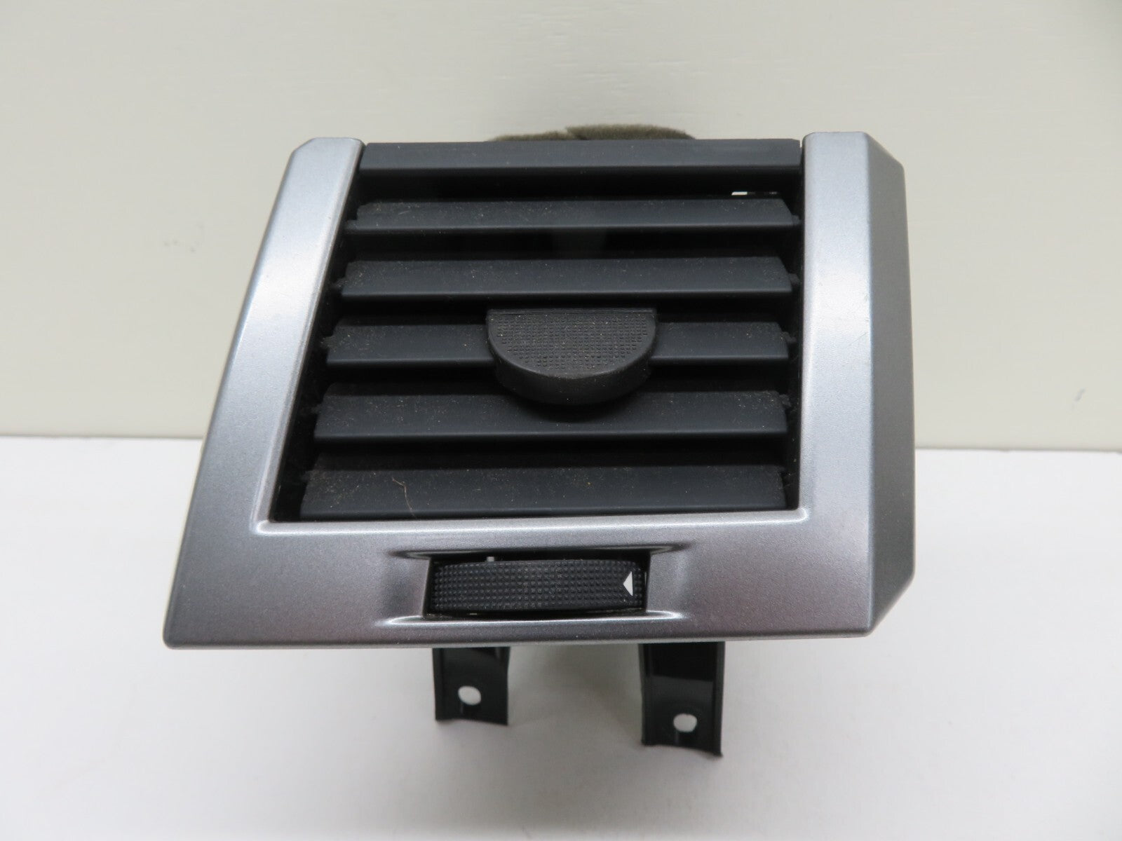 RANGE ROVER SPORT L320 DASHBOARD AIR VENT RH 2005-2009 1049-7