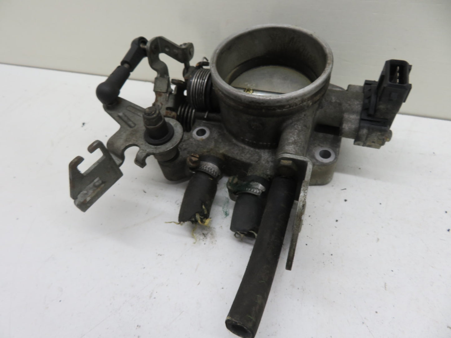 BMW E36 320I THROTTLE BODY 1748094 1990-1999