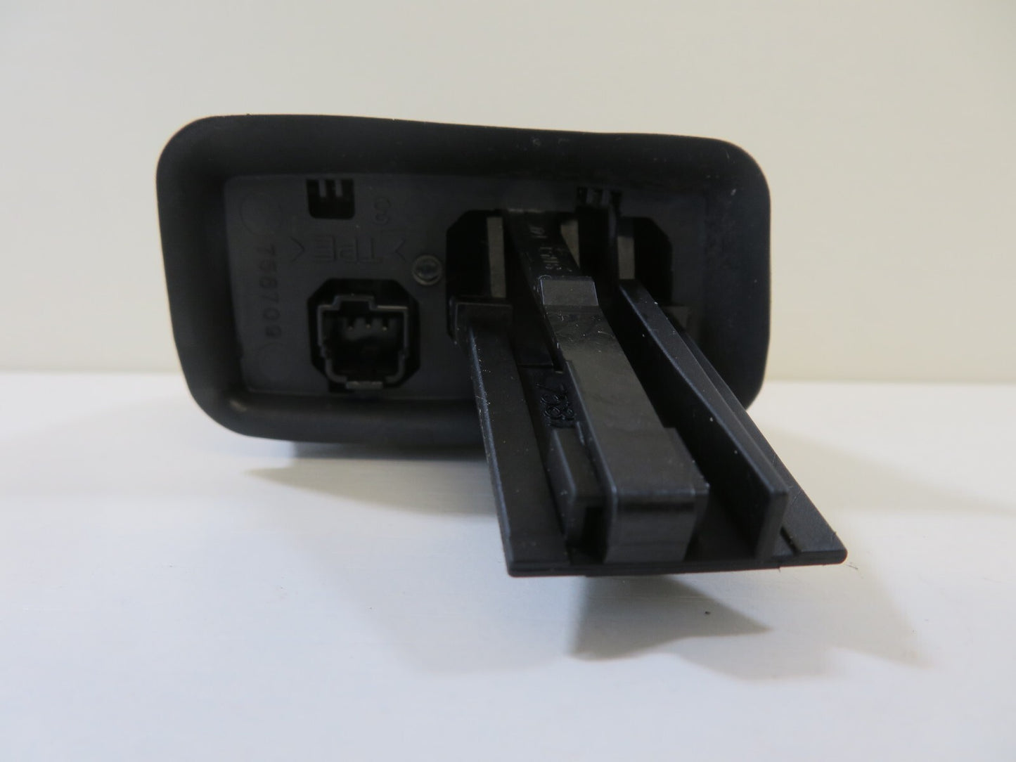 FORD FOCUS MK2 VOLUME CONTROL SWITCHES 2005-2010 1744-27