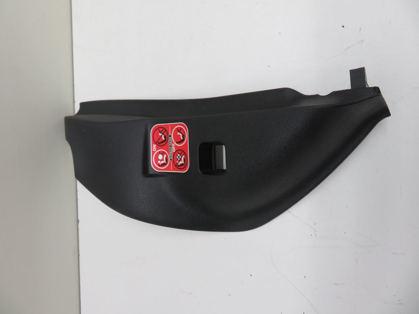 CITROEN BERLINGO MK2 OS DRIVER DASHBOARD END CAP 2008-2014 1336-3