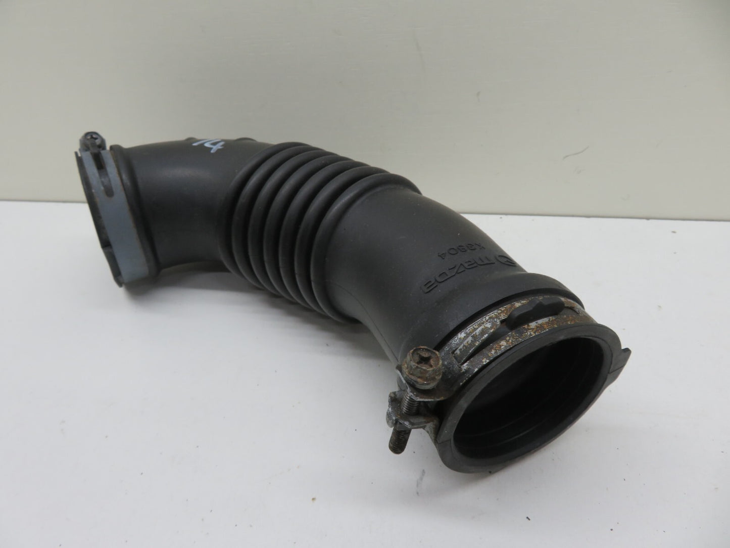 MAZDA CX7 AIR INTAKE PIPE R2AX13221 2008-2012 1414-14