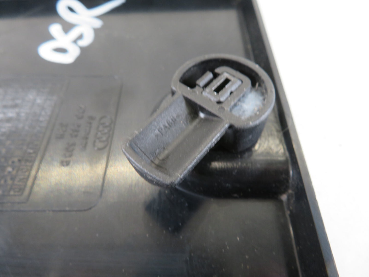 AUDI A8 D2 OSR LIGHT ACCESS TRIM 4D0863508B 1994-2003 A1344-6