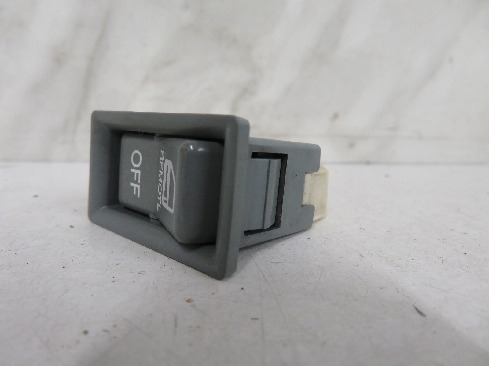 TOYOTA LEXUS SOARER SC400 DOOR REMOTE LOCK SWITCH 1991-2000 1417-17