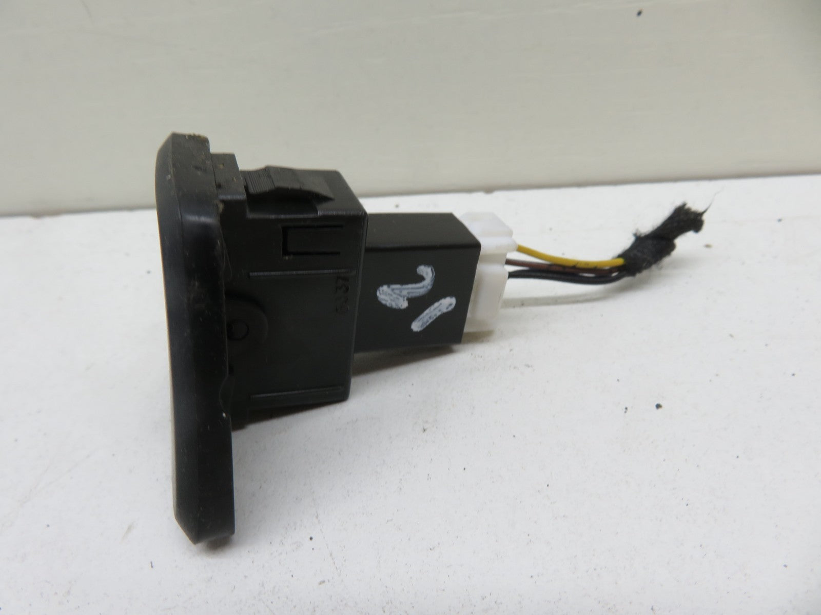 FIAT 500 WINDOW SWITCH 2007-2012 1837-21