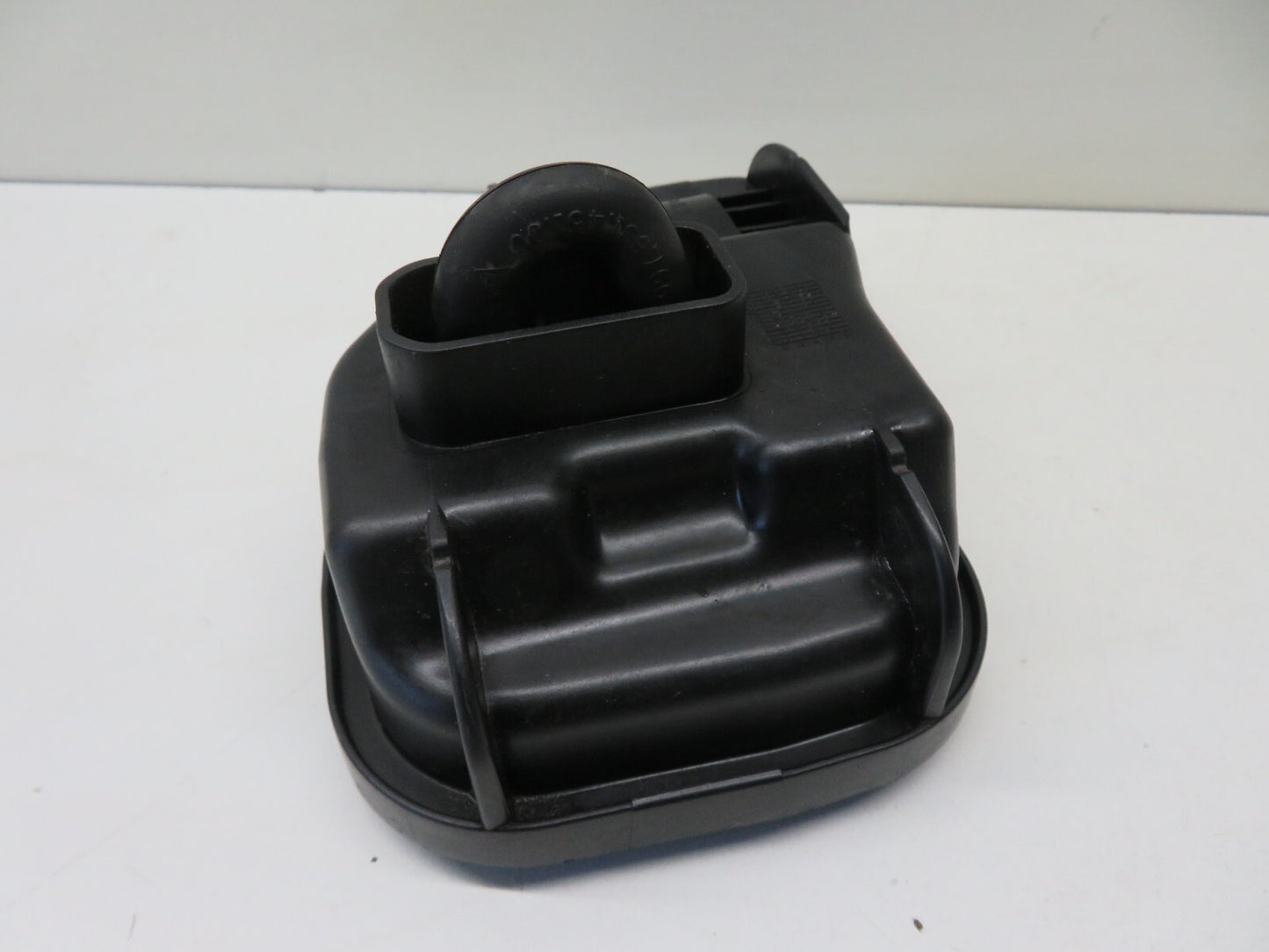 PORSCHE CAYENNE 955 NS PASSENGER HEADLIGHT BULB COVER TRIM  2003-2006 1804-4