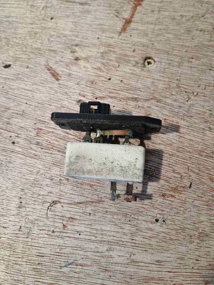 MITSUBISHI SPACE STAR MK1 HEATER BLOWER RESISTOR 1998-2004 HW51