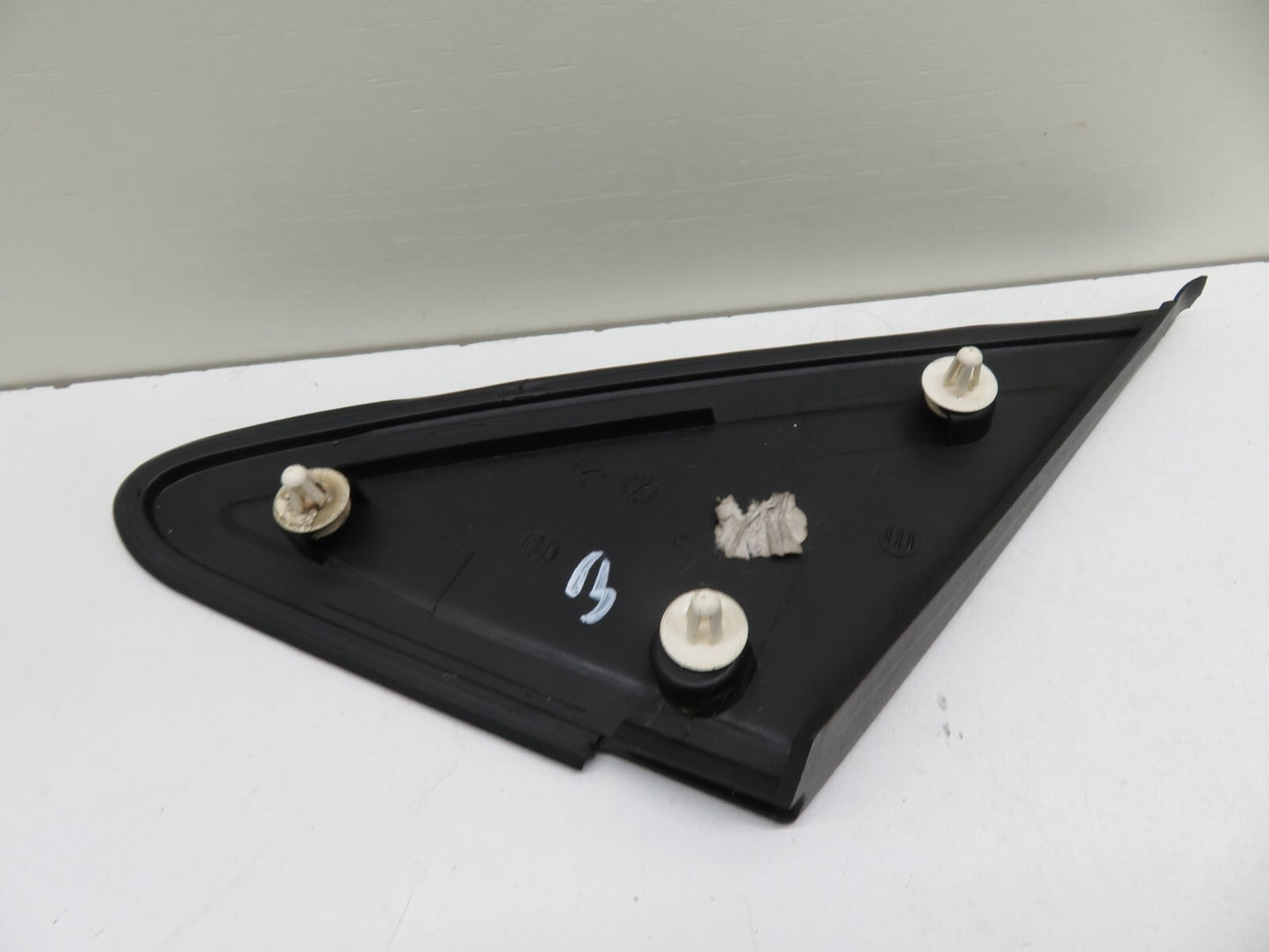 FORD FOCUS MK2 ST225 OS DRIVER FRONT QUARTER TRIM 2006-2010 1654-3