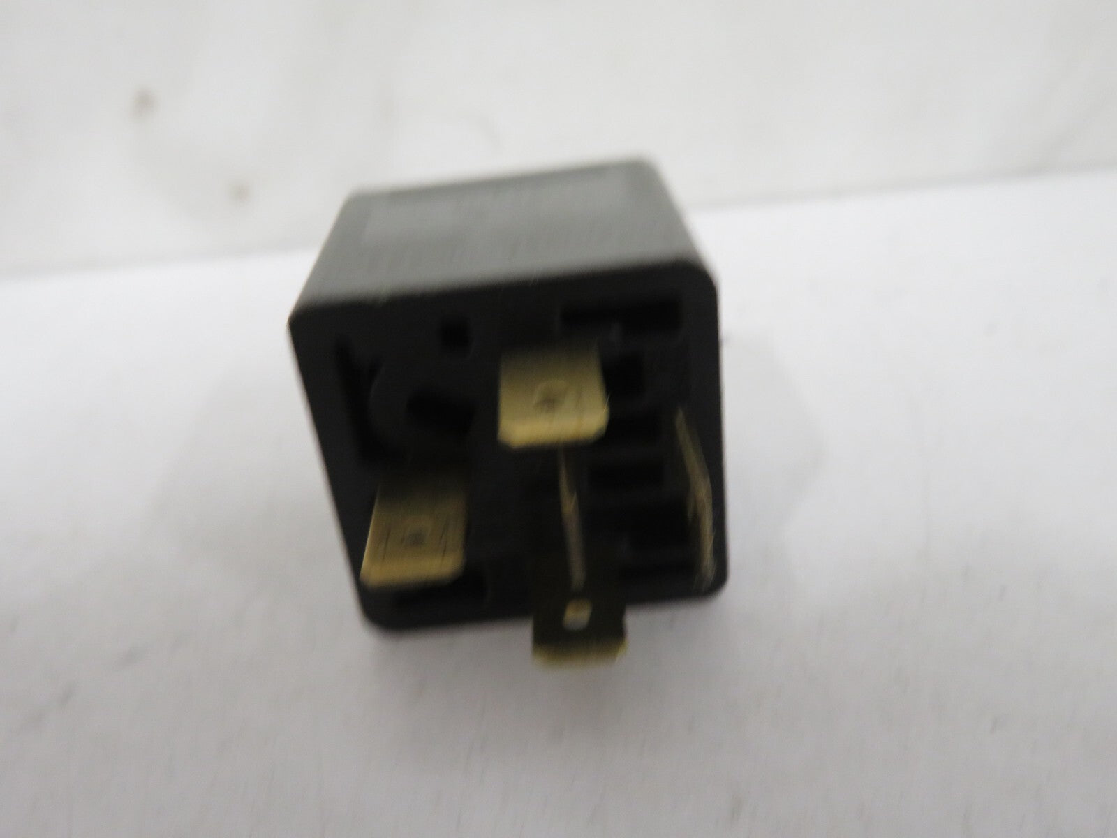 SAAB 93 9-3 BOSCH RELAY 1626239 1998-2002 SB19