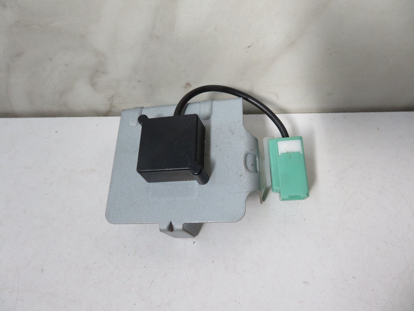 MAZDA CX7 ANTENNA AMPLIFIER  EG2366DYO 2009-2012 A1414-16