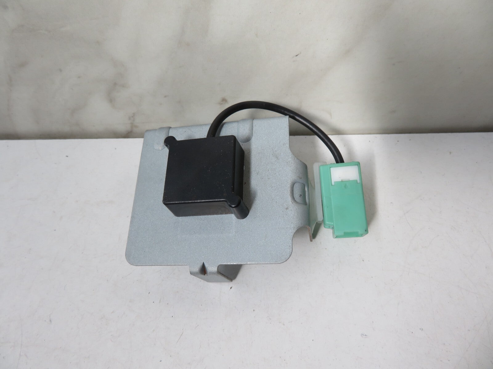 MAZDA CX7 ANTENNA AMPLIFIER  EG2366DYO 2009-2012 A1414-16