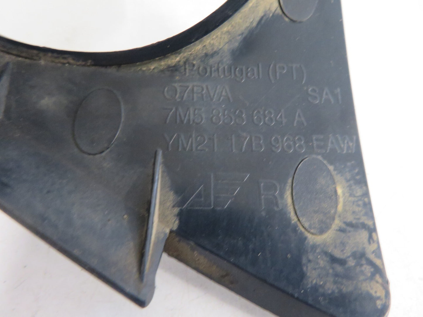 FORD GALAXY OS DRIVER FRONT FOGLIGHT TRIM 7M5853684A 2000-2006 VWMIX1642-18