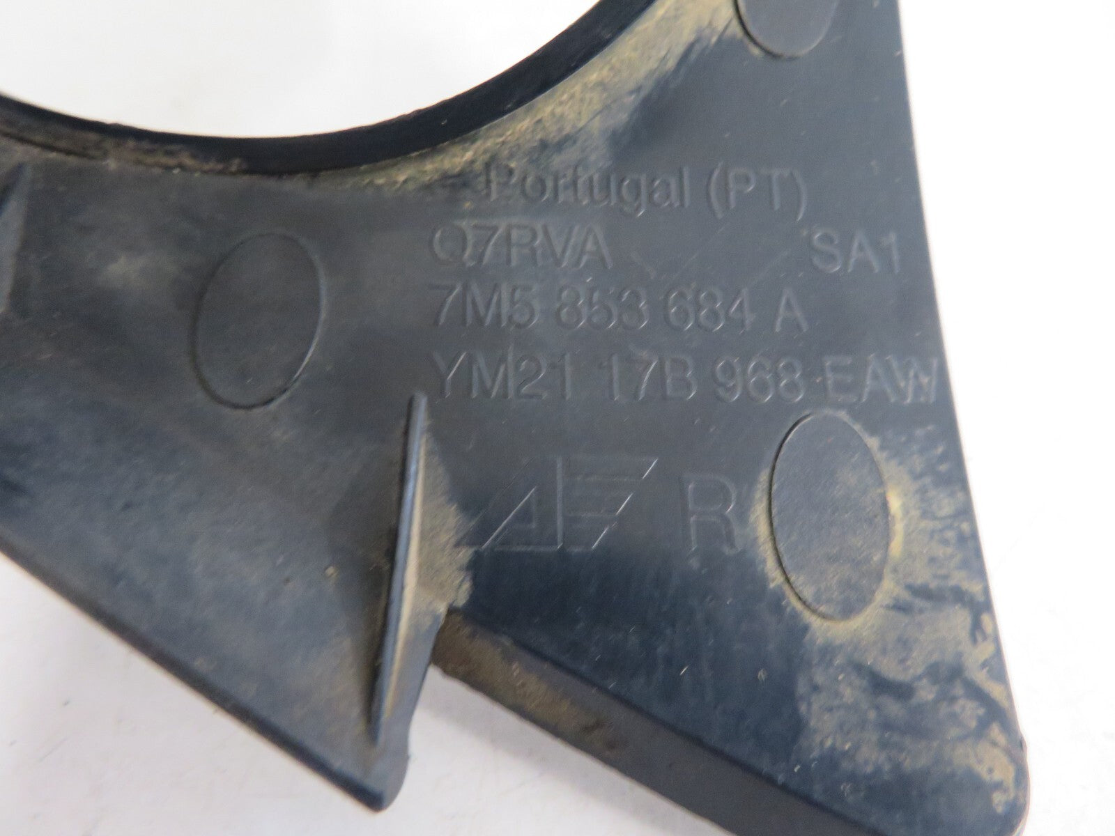 FORD GALAXY OS DRIVER FRONT FOGLIGHT TRIM 7M5853684A 2000-2006 VWMIX1642-18