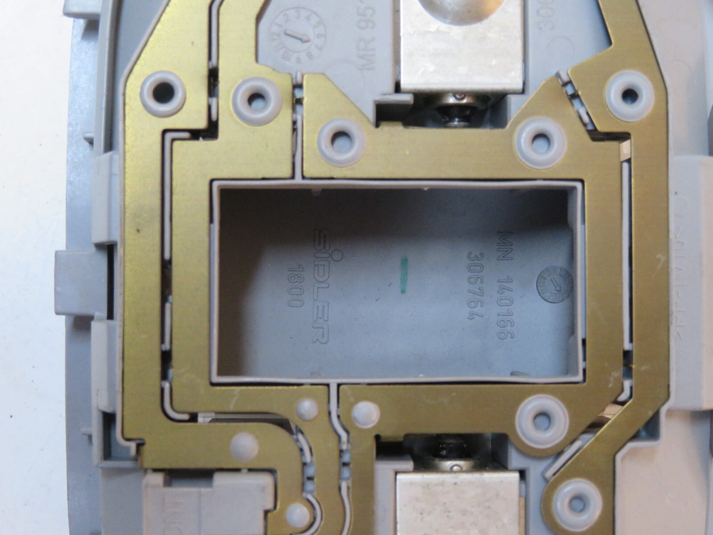 MITSUBISHI COLT INTERIOR ROOF COURTESY LIGHT MR951589 2002-2008 B7