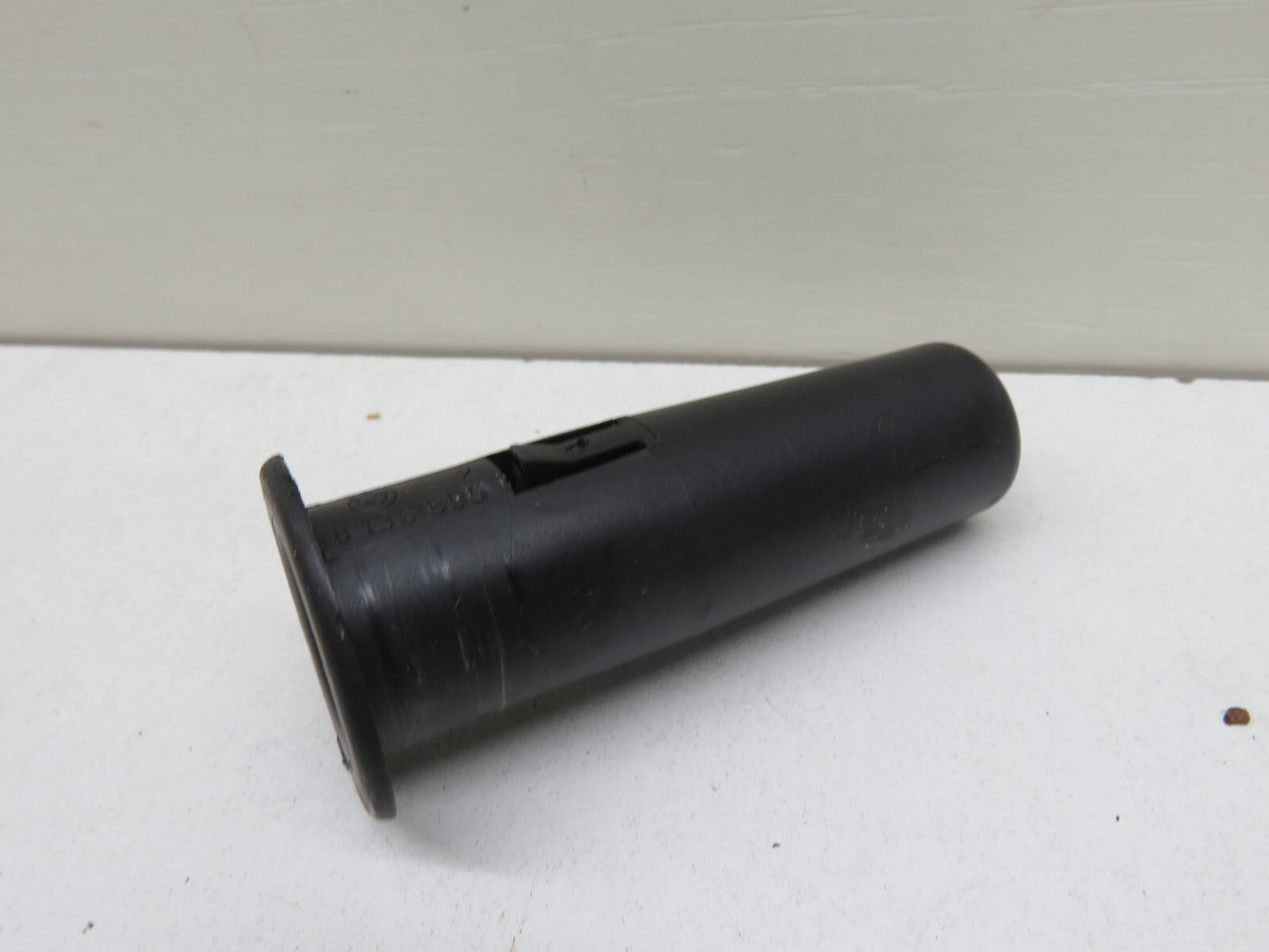 BMW E36 FRONT ARM REST BUSH TRIM 8135595 1991-1998 1658-22