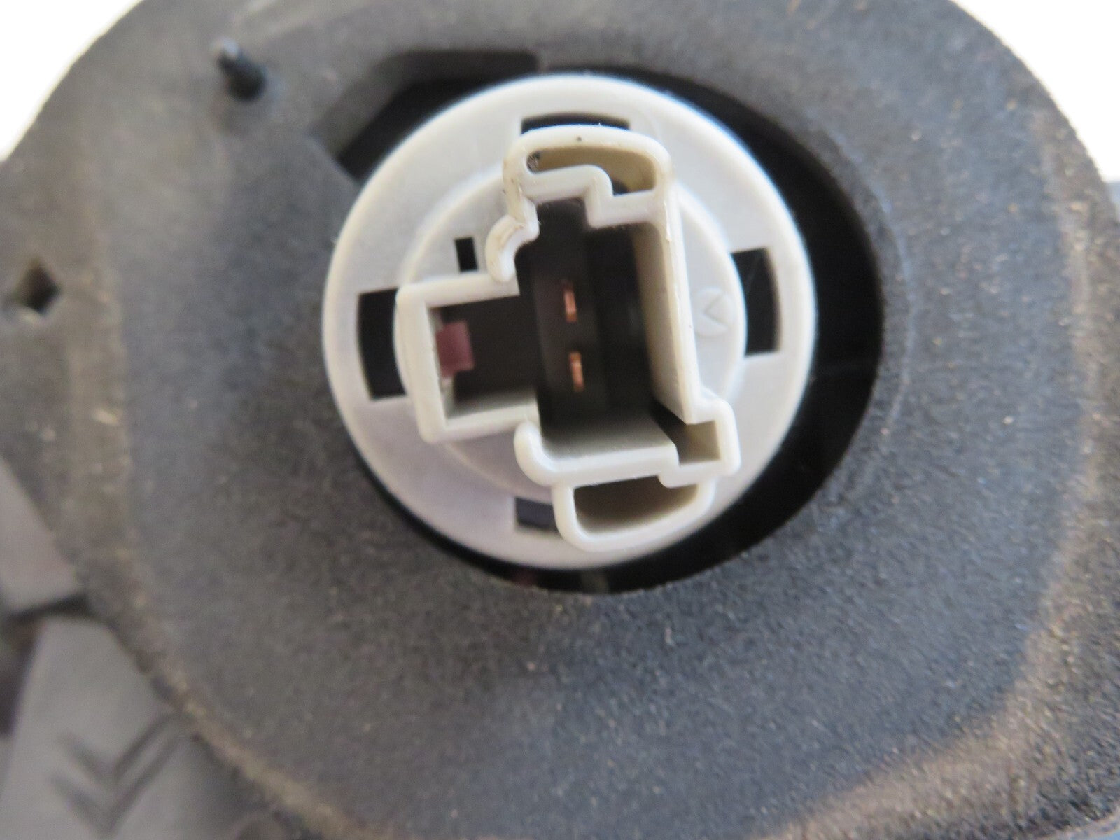 PEUGEOT 4007 NS PASSENGER INNER REAR TAIL LIGHT 2007-2012 A1315-3