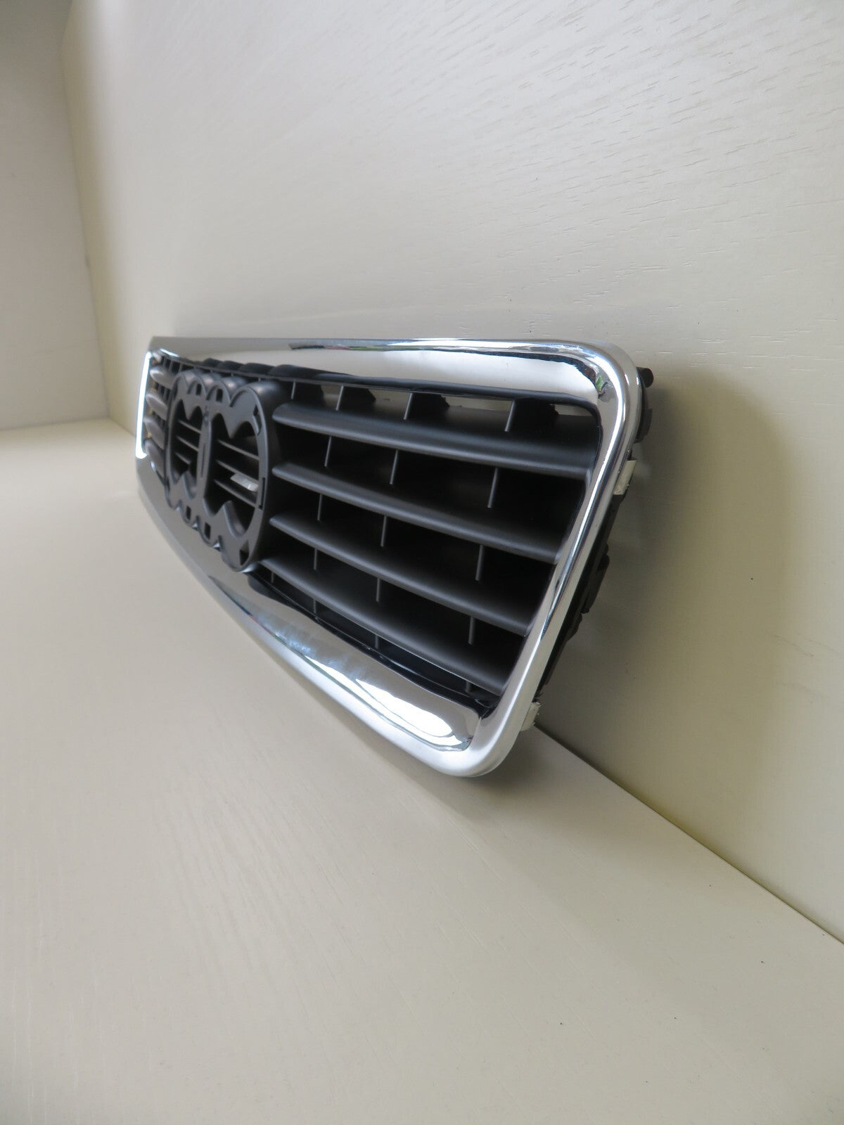 FRONT GRILLE AD07010GA FOR AUDI A4 B5 YEARS 1994-2001