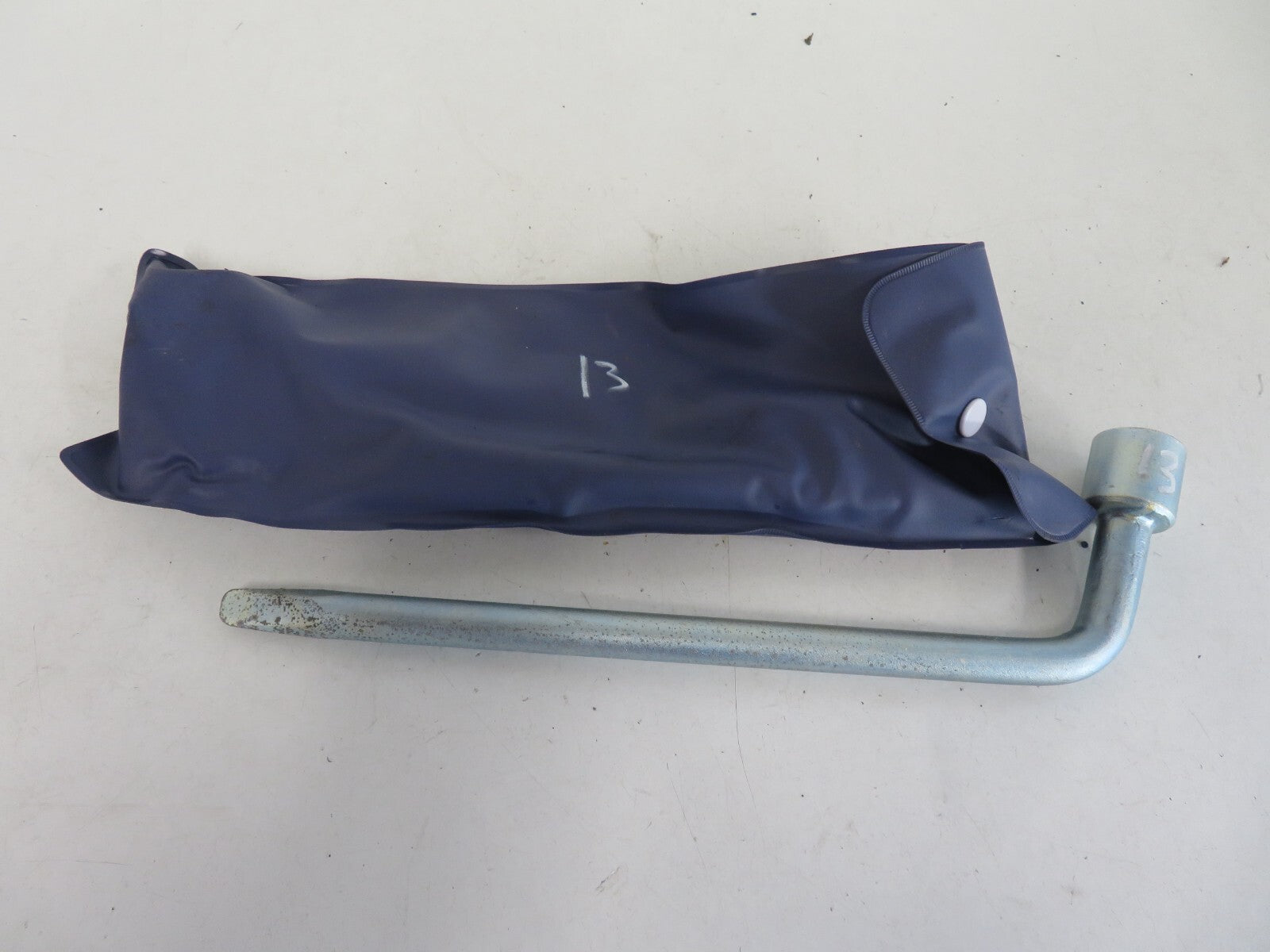 SUZUKI SWIFT GLS WHEEL BRACE TOOL KIT 1988-2002 1411-13