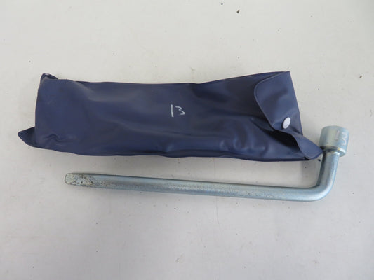 SUZUKI SWIFT GLS WHEEL BRACE TOOL KIT 1988-2002 1411-13