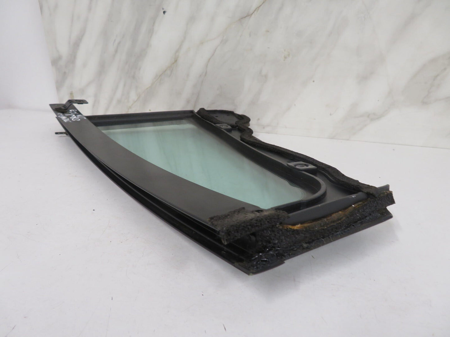 FORD MONDEO MK3 ESTATE NS PASSENGER REAR QUARTER GLASS WINDOW 2001-2007 MX1520-1