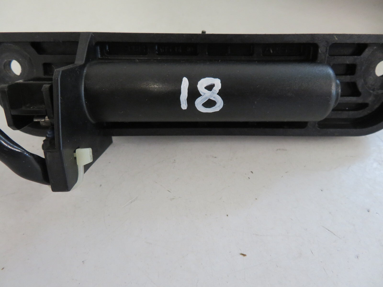 PEUGEOT 4007 BOOT HANDLE SWITCH 2007-2012 1315-18